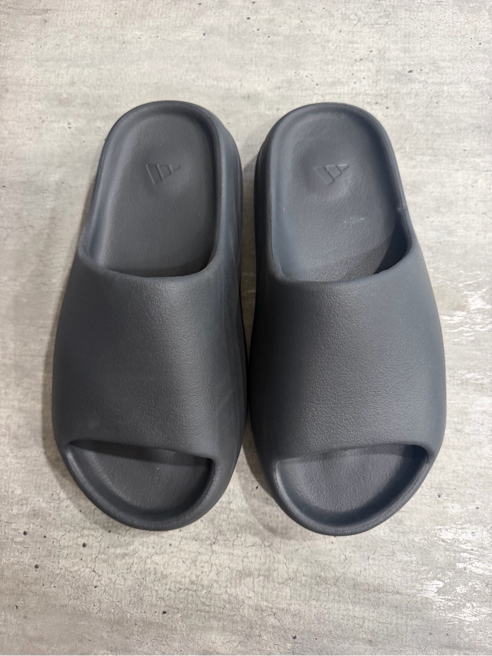 Yeezy Foam Slide Sandals in Onyx